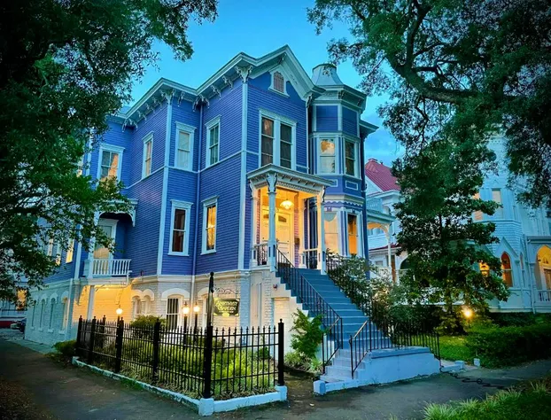 Amethyst Garden Inn hotel detail image 2