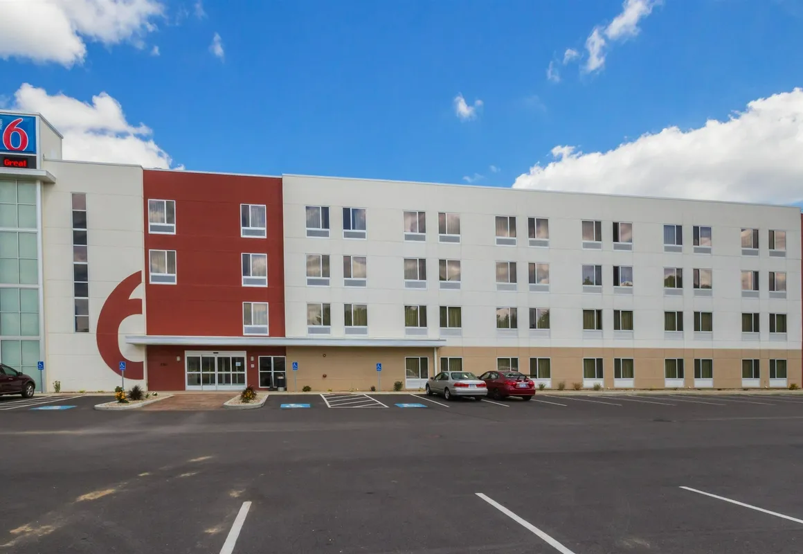 Motel 6 South Bend, IN - Mishawaka hotel hero