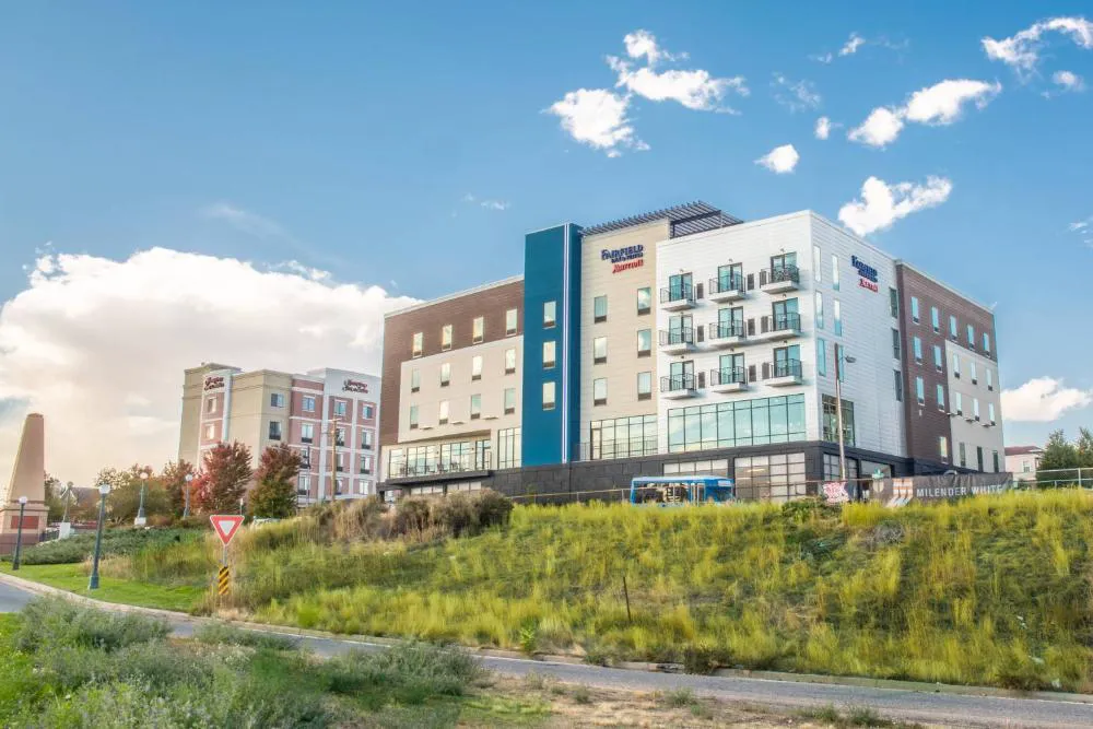 Fairfield Inn & Suites by Marriott Denver Downtown hotel hero