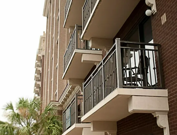 Water Street Retreats hotel detail image 1