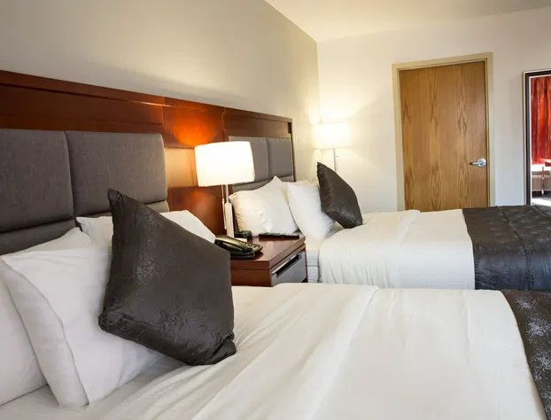 Ramada Plaza by Wyndham Chicago North Shore hotel detail image 2