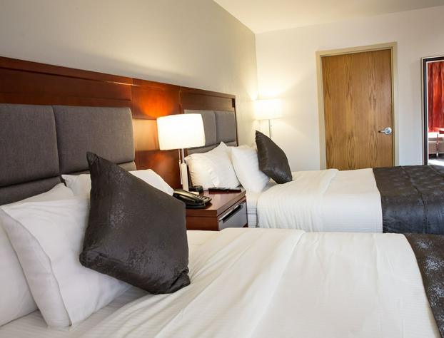 Ramada Plaza by Wyndham Chicago North Shore hotel detail image 2