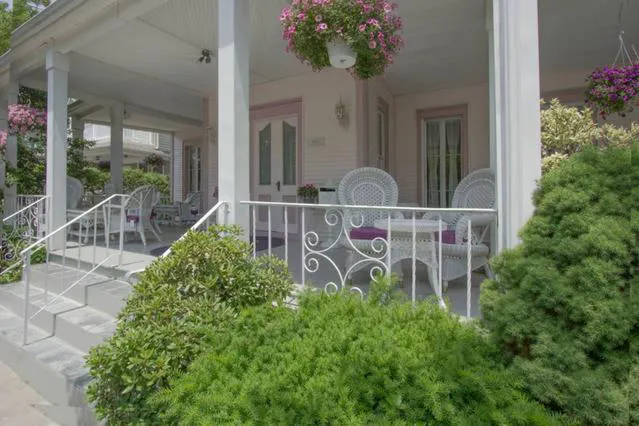 Walden on the Pond Hotel hotel hero