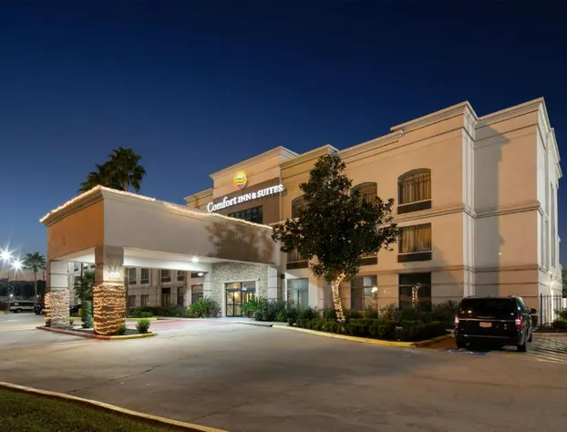 Comfort Inn & Suites SW Houston Sugarland hotel detail image 1