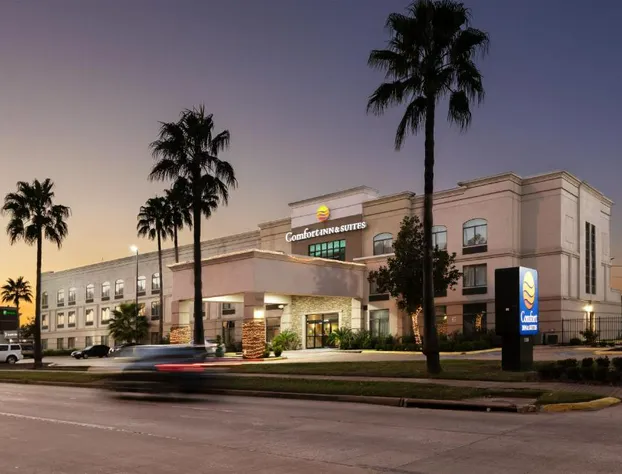 Comfort Inn & Suites SW Houston Sugarland hotel detail image 3