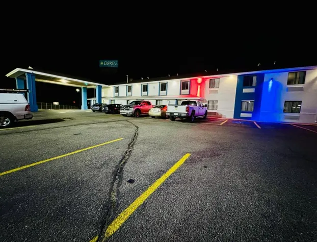 express inn hotel detail image 1