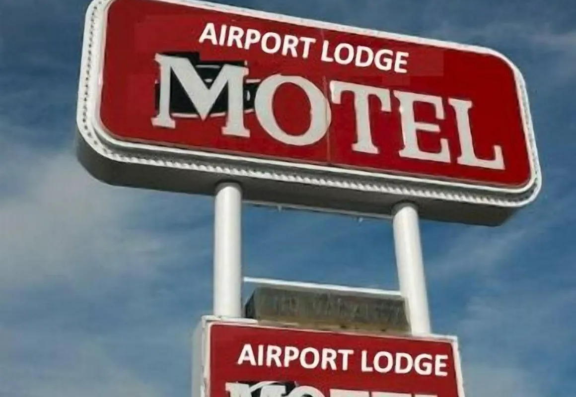 Airport Lodge Wichita Kansas hotel hero