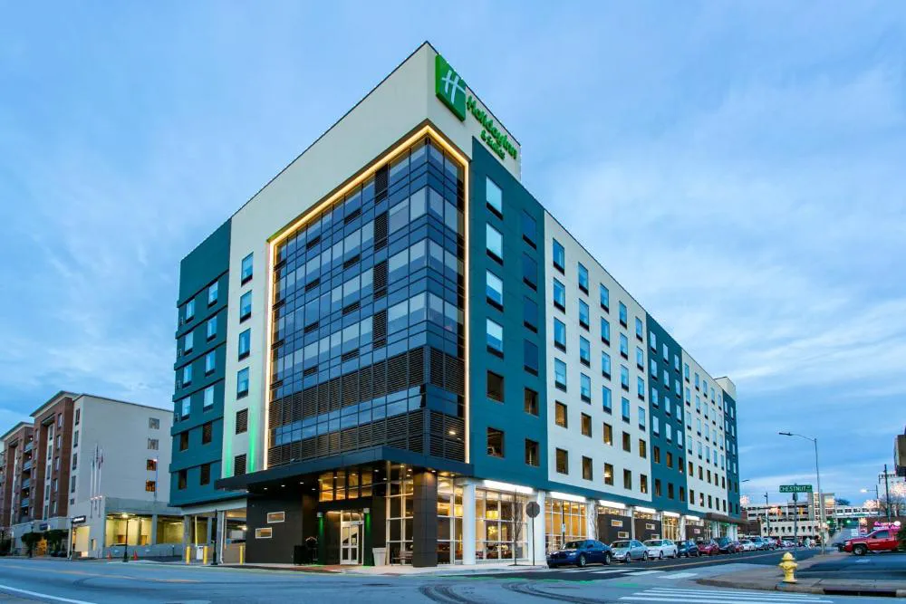 Holiday Inn Hotel & Suites Chattanooga Downtown by IHG hotel hero