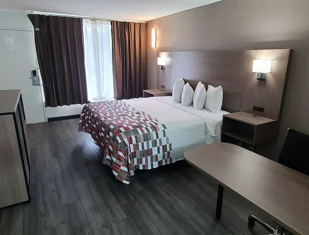 Red Roof Inn Charlotte - Airport hotel detail image 2