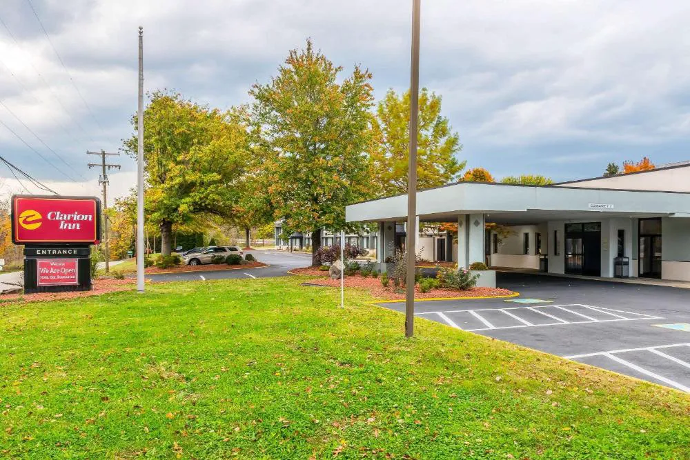 Clarion Inn Belle Vernon hotel hero