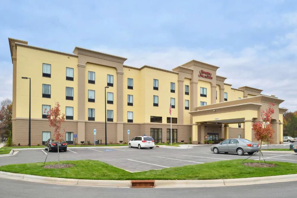 Hampton Inn & Suites Shelby hotel hero