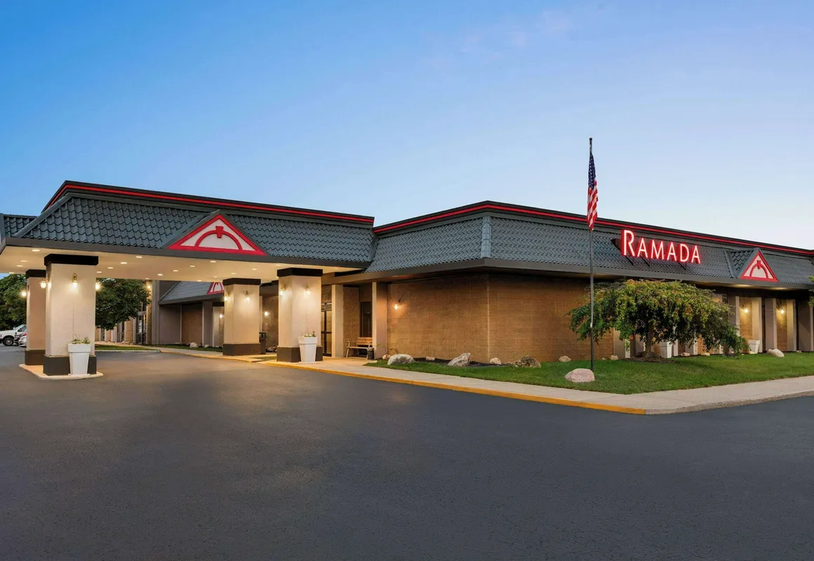 Ramada by Wyndham Alpena hotel hero