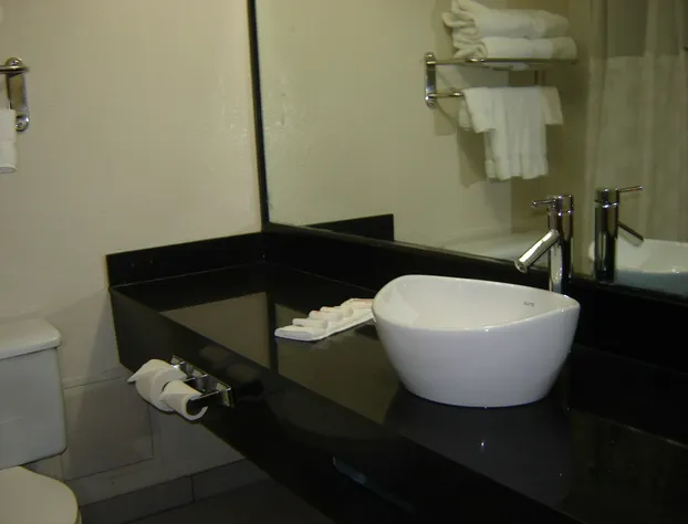 Ramada by Wyndham Wentzville hotel detail image 3