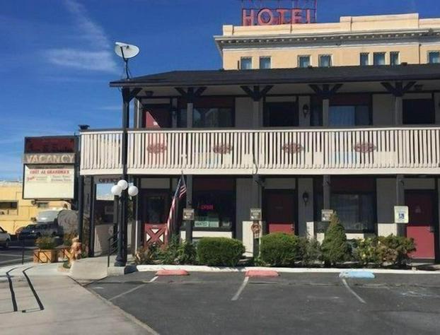 Jim Butler Inn & Suites hotel detail image 4