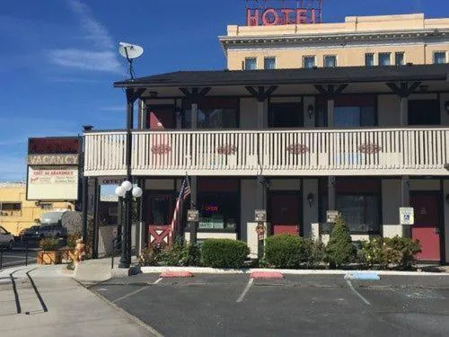 Jim Butler Inn & Suites hotel detail image 2