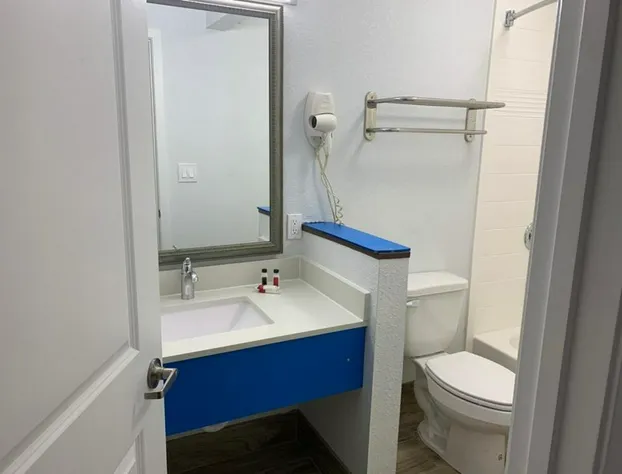 Days Inn by Wyndham Senatobia hotel detail image 2