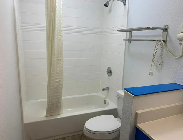 Days Inn by Wyndham Senatobia hotel detail image 3