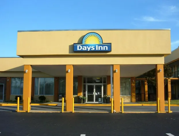 Days Inn by Wyndham Madison hotel detail image 2