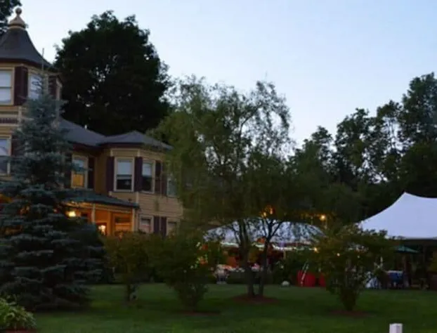 Fairlawn Inn hotel detail image 2