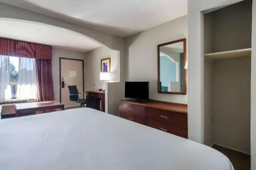 Econo Lodge hotel detail image 3