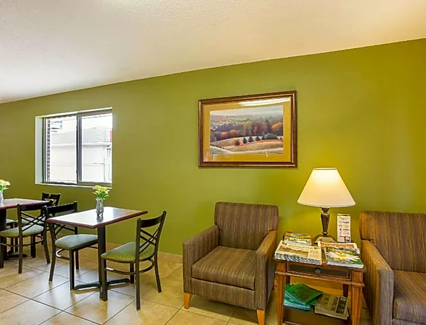 Rodeway Inn & Suites Kearney hotel detail image 1