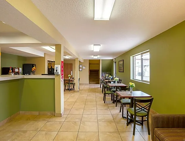 Rodeway Inn & Suites Kearney hotel detail image 4