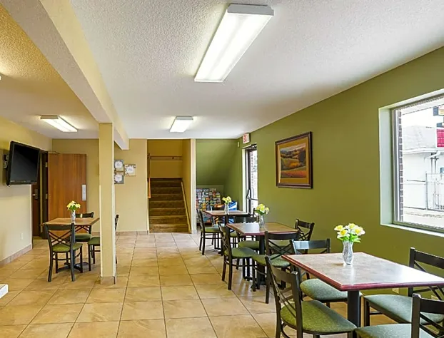 Rodeway Inn & Suites Kearney hotel detail image 3