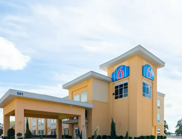 Motel 6 Joshua, TX hotel detail image 1