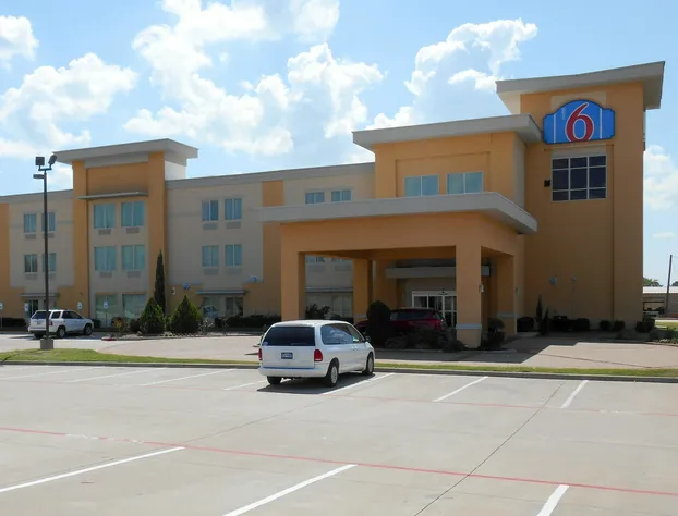 Motel 6 Joshua, TX hotel detail image 2