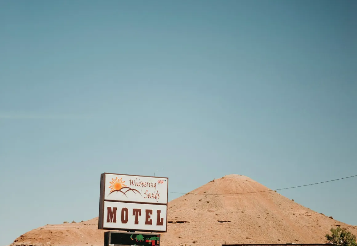 Whispering Sands Motel hotel hero