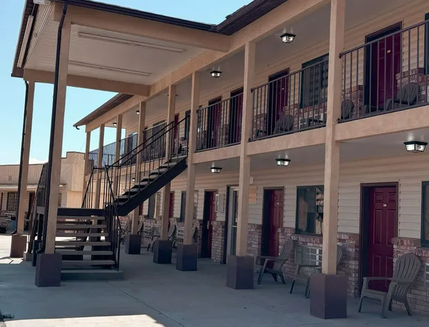 Whispering Sands Motel hotel detail image 2