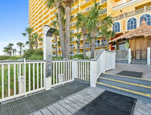 Calypso Beach Resort by Panhandle Getaways hotel detail image 3