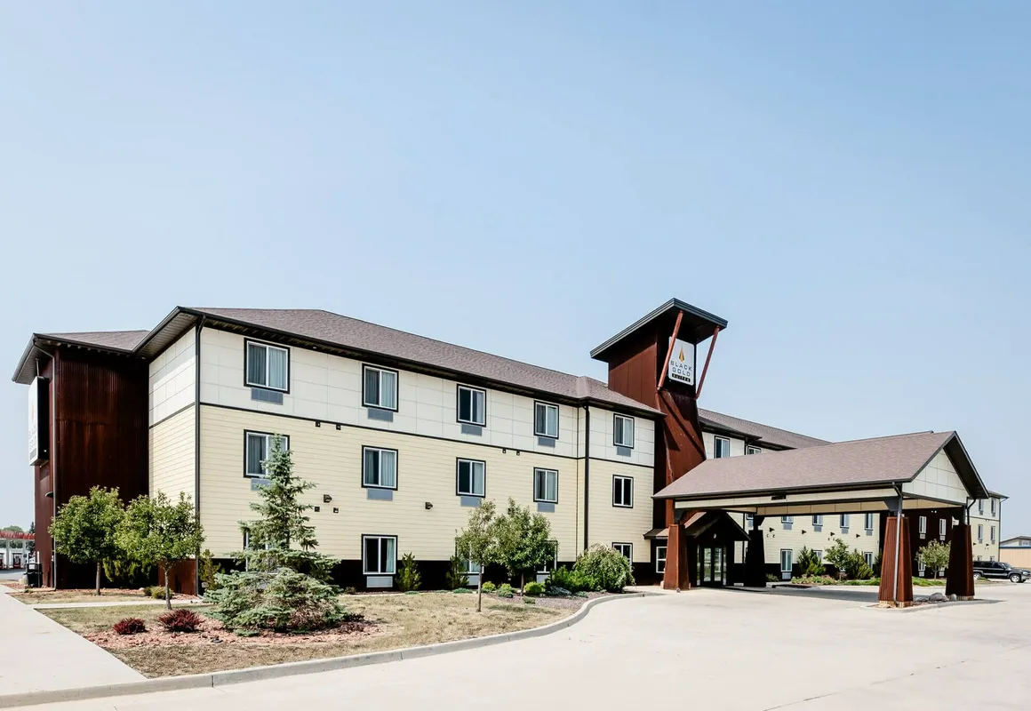 Black Gold Suites Tioga hotel hero