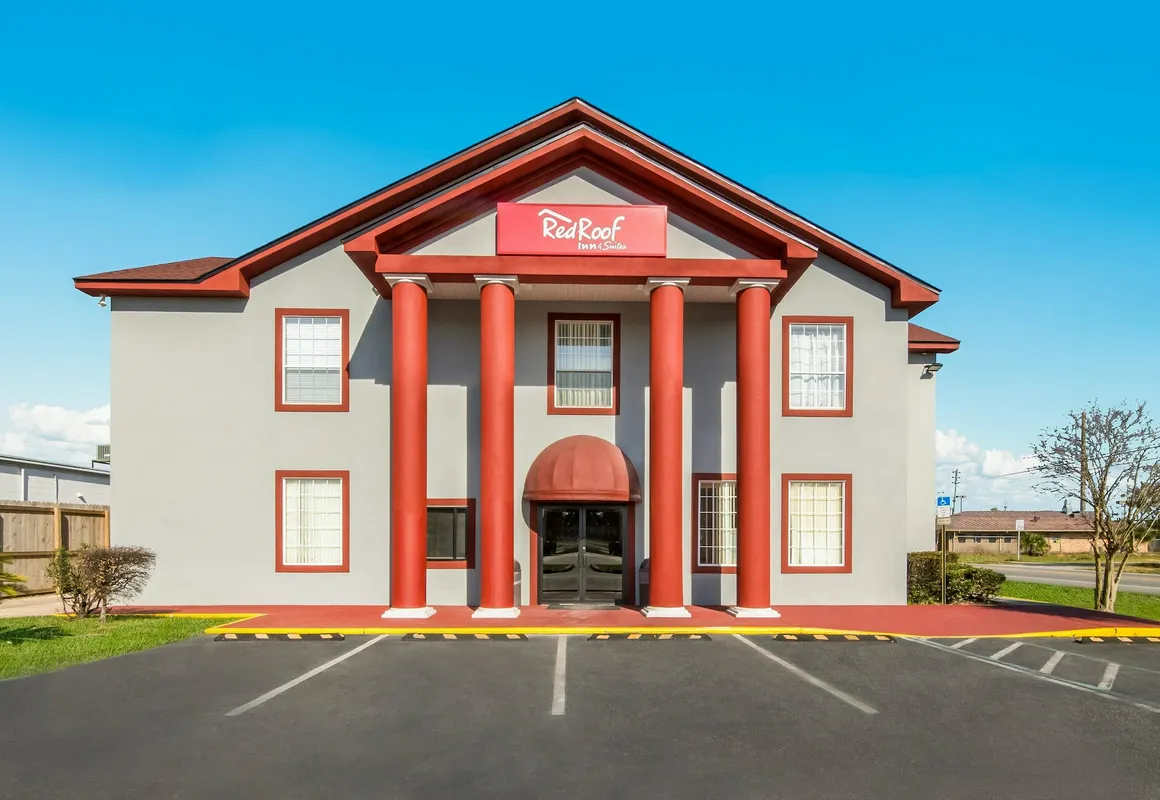 Red Roof Inn & Suites Pensacola - NAS Corry hotel hero