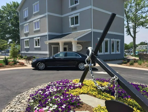 Anchored Inn at Hidden Harbour Marina hotel detail image 1