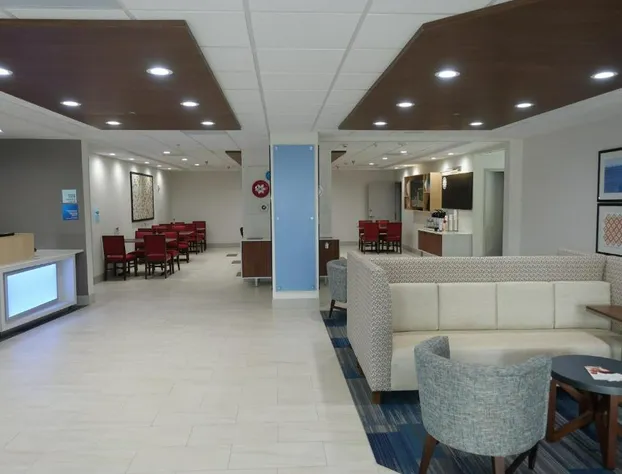 Holiday Inn Express & Suites Brentwood by IHG hotel detail image 3