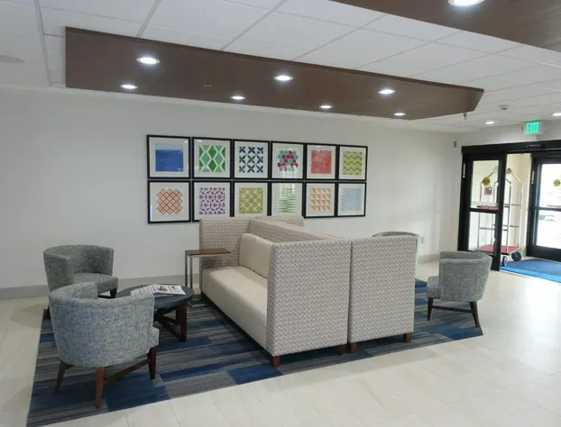 Holiday Inn Express & Suites Brentwood by IHG hotel detail image 4