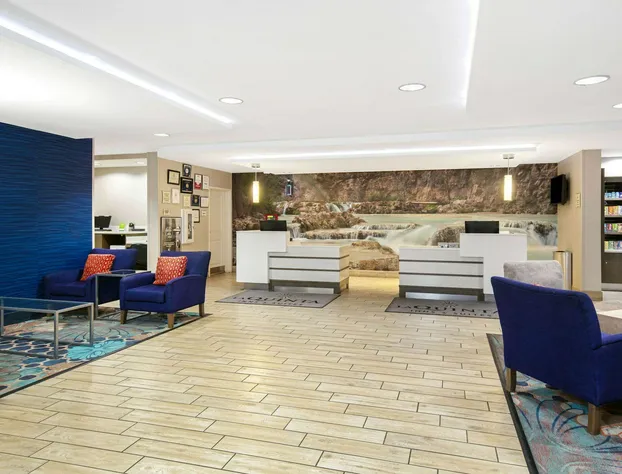 La Quinta Inn & Suites by Wyndham Kingman hotel detail image 2