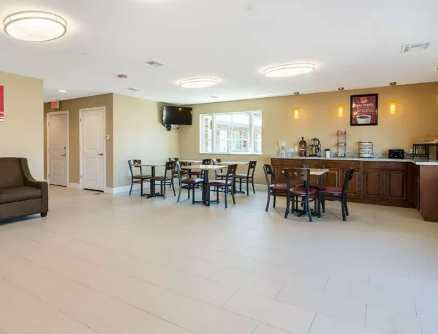 Econo Lodge Inn & Suites North Little Rock near Riverfront hotel detail image 4