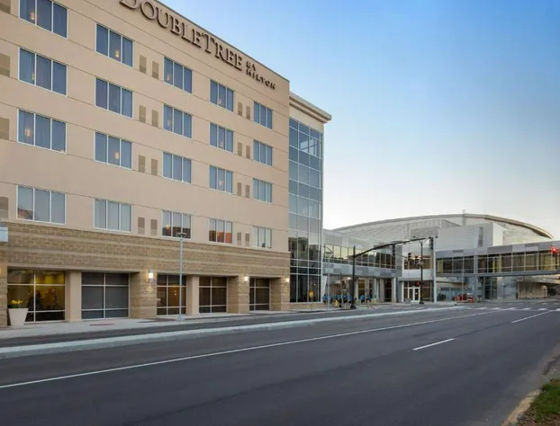 DoubleTree by Hilton Evansville hotel detail image 2