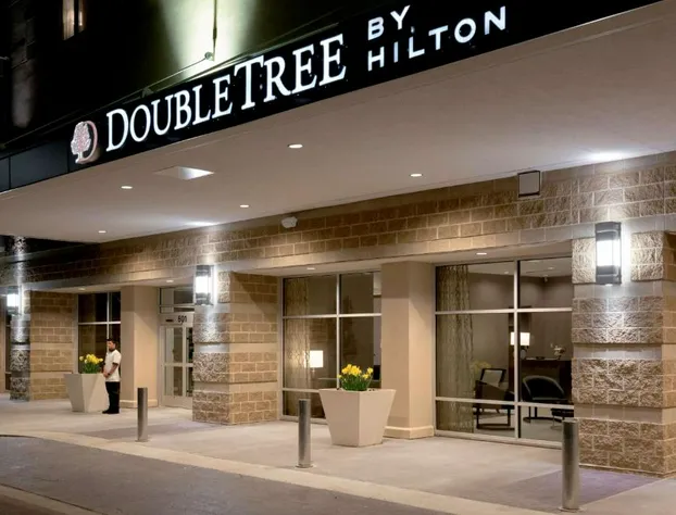 DoubleTree by Hilton Evansville hotel detail image 1