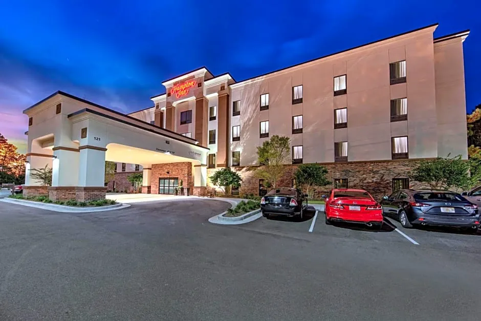 Hampton Inn Summerville SC hotel hero