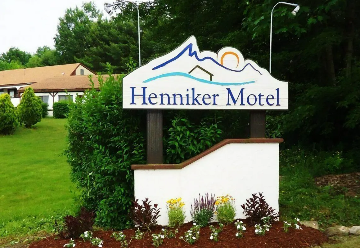 Henniker Motel hotel hero