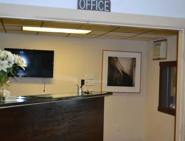 Henniker Motel hotel detail image 3