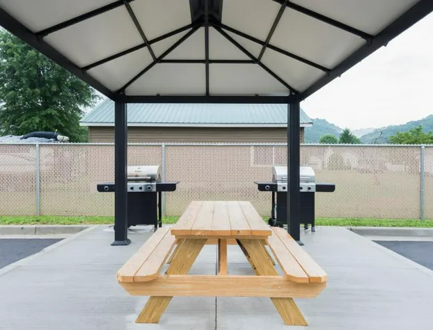 Microtel Inn & Suites By Wyndham New Martinsville hotel detail image 2