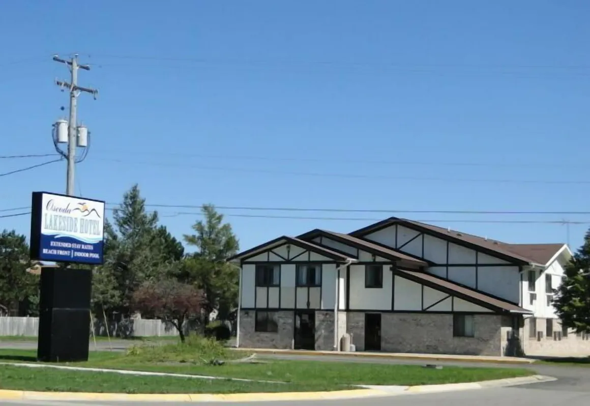 Oscoda Lakeside Hotel hotel hero