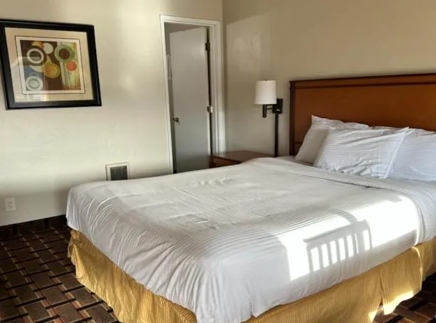 Anchor Bay Inn hotel detail image 3