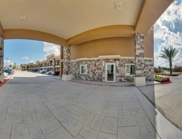 Econo Lodge Inn & Suites Houston NW - CY - Fair hotel detail image 4