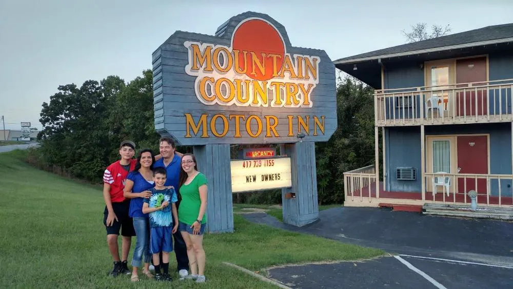 Mountain Country Inn hotel hero