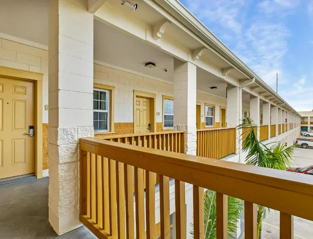 Lighthouse Inn hotel detail image 4